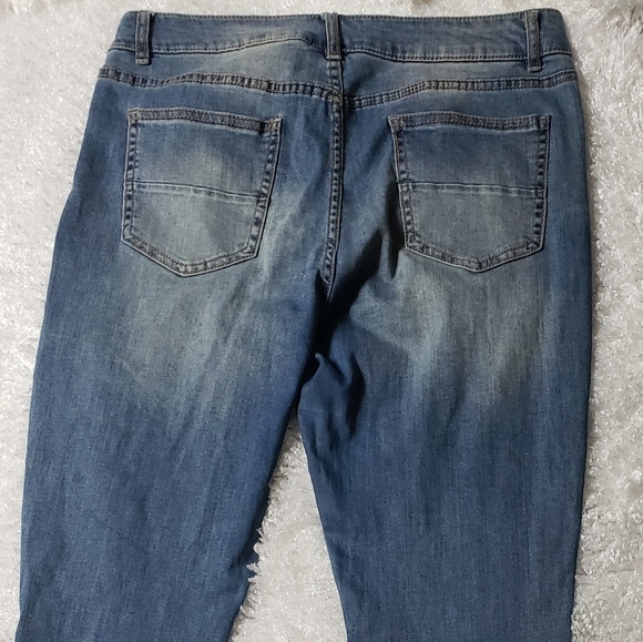 SALE!! REFUGE JEANS - Picture 5 of 6